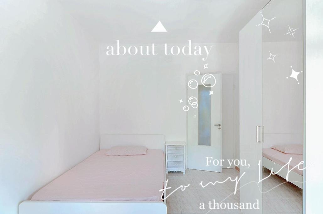 Private Room For Girls Bologna Bagian luar foto