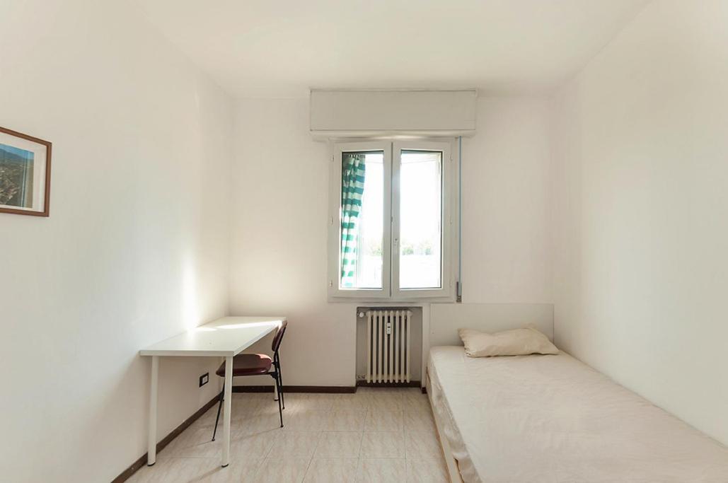 Private Room For Girls Bologna Bagian luar foto