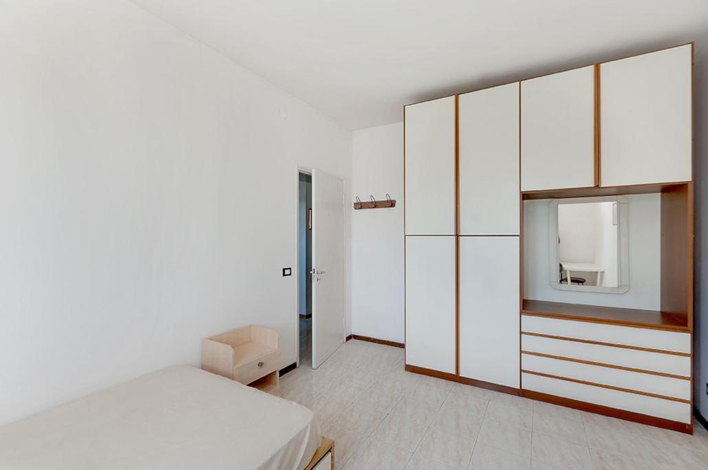 Private Room For Girls Bologna Bagian luar foto